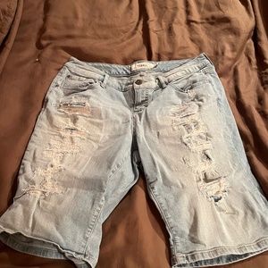 Torrid size 14 distressed Bermuda shorts